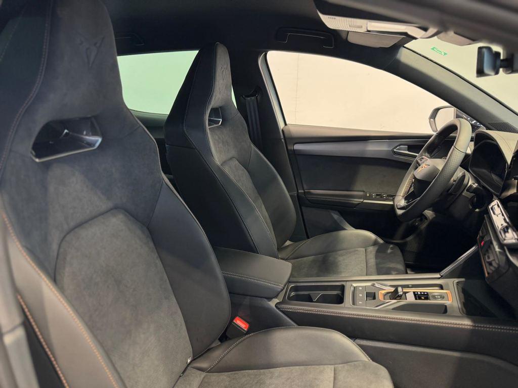 CUPRA León 1.5 TSI e-Hybrid 150 kW (204 CV) DSG - 4
