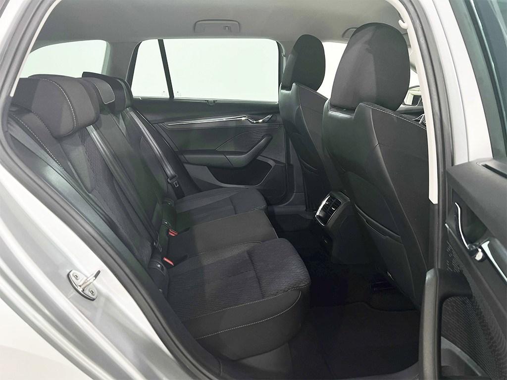 Skoda Octavia Combi 2.0 TDI Style DSG 110 kW (150 CV) - 5