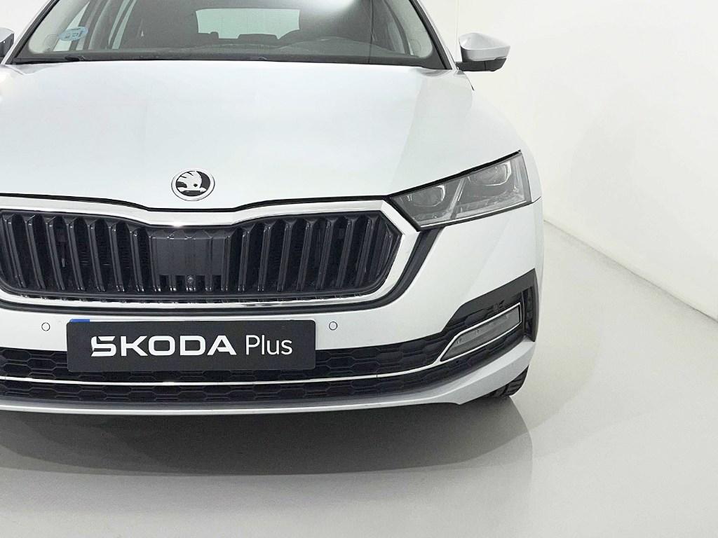 Skoda Octavia Combi 2.0 TDI Style DSG 110 kW (150 CV) - 19