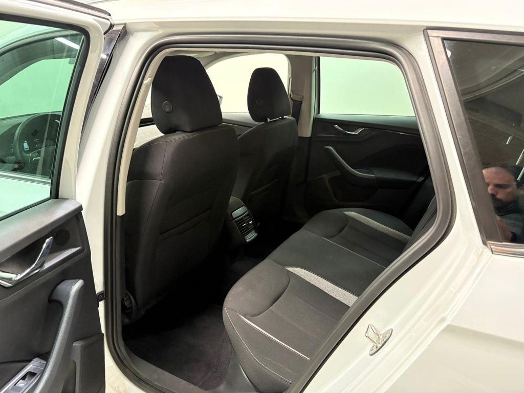 Skoda Kamiq 1.0 TSI Selection 85 kW (115 CV) - 10