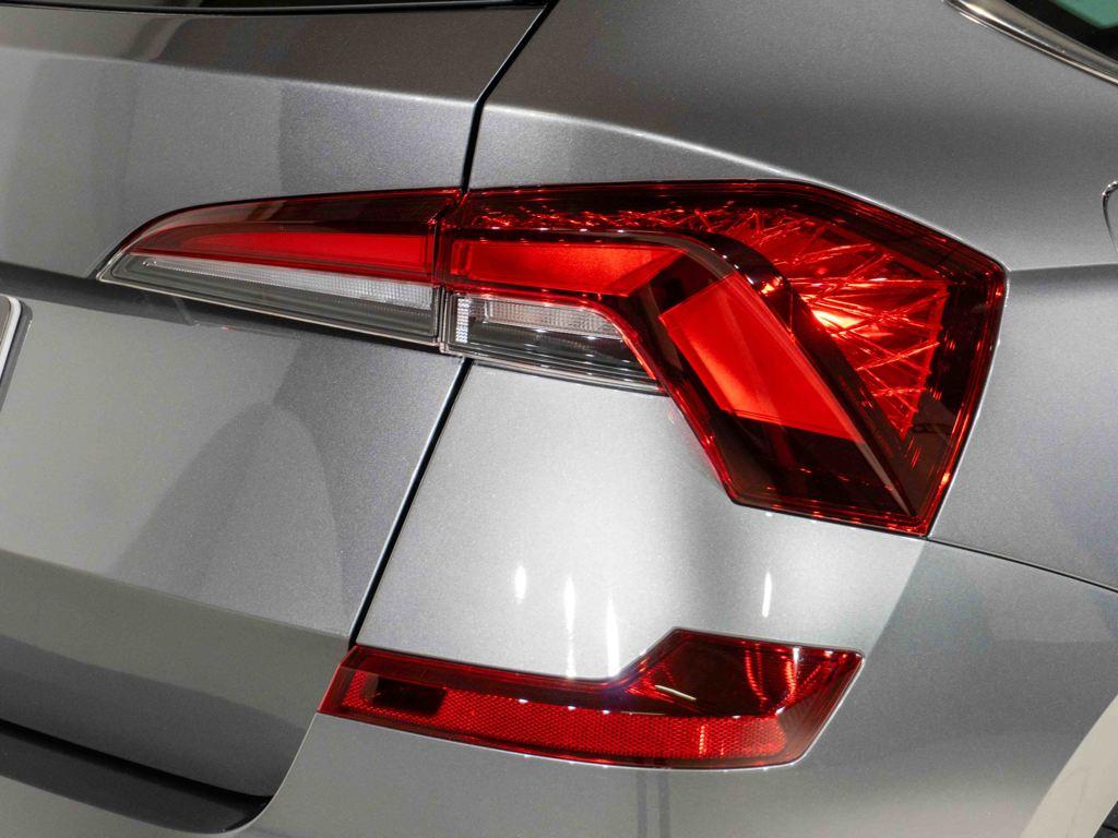 Skoda Kamiq 1.0 TSI Selection 85 kW (115 CV) - 10