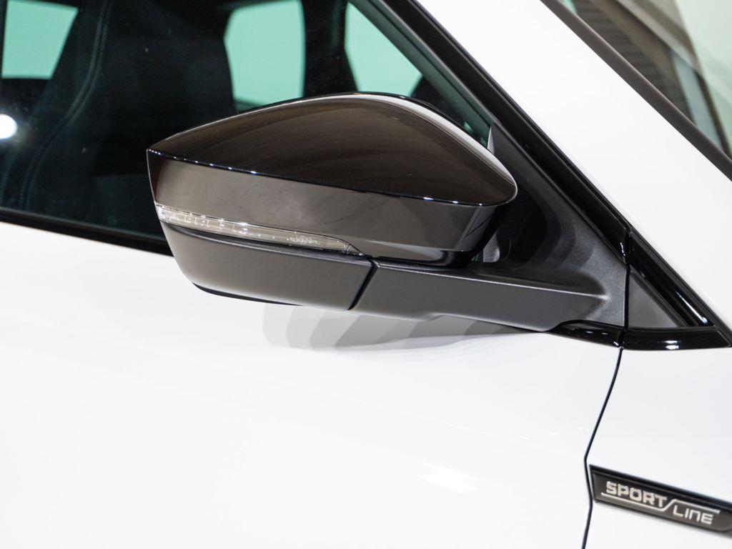 Skoda Karoq 1.5 TSI ACT Sportline DSG 110 kW (150 CV) - 9