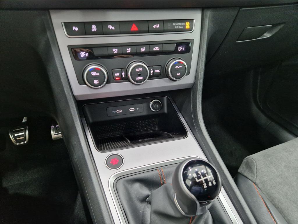 SEAT Ateca 1.5 TSI S&S FR Special Edition 110 kW (150 CV) - 13