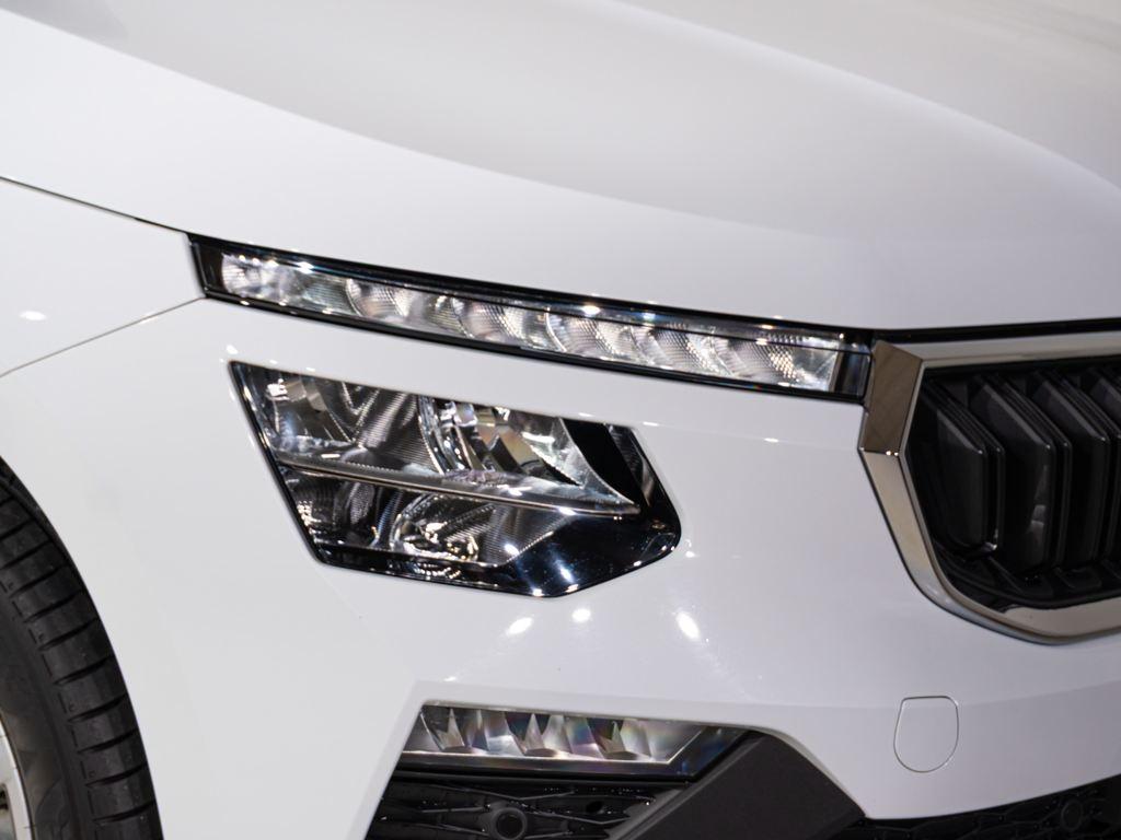 Skoda Kamiq 1.0 TSI Selection DSG 85 kW (115 CV) - 8