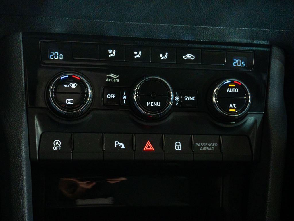 Skoda Karoq 1.5 TSI ACT Selection DSG 110 kW (150 CV) - 15