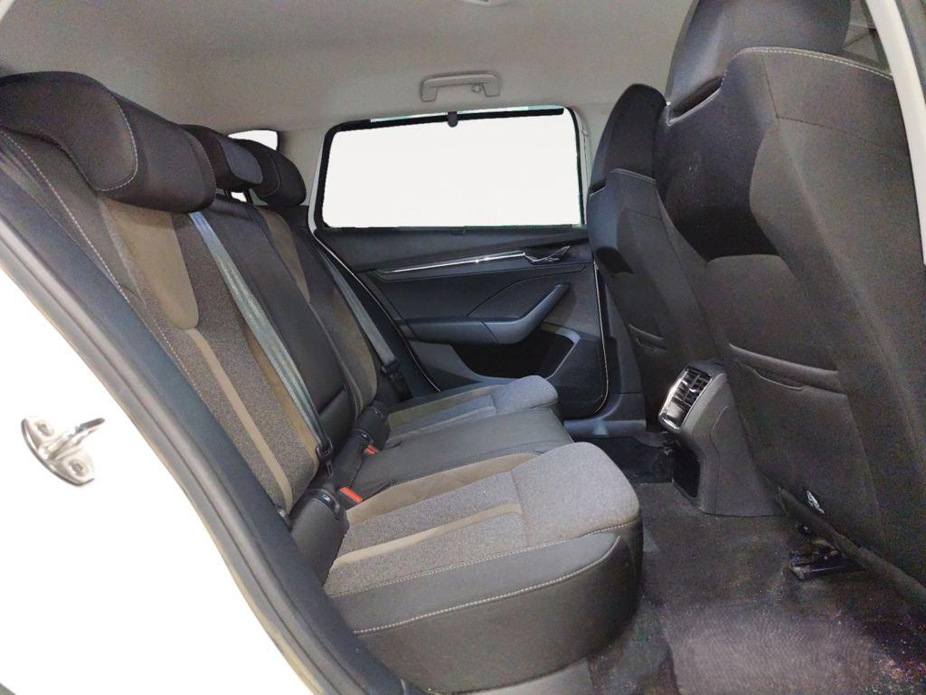 Skoda Octavia Combi 2.0 TDI Scout 4x4 DSG 110 kW (150 CV) - 5