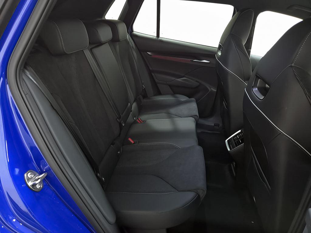 Skoda Elroq 63 kWh Sportline 150 kW (204 CV) - 5