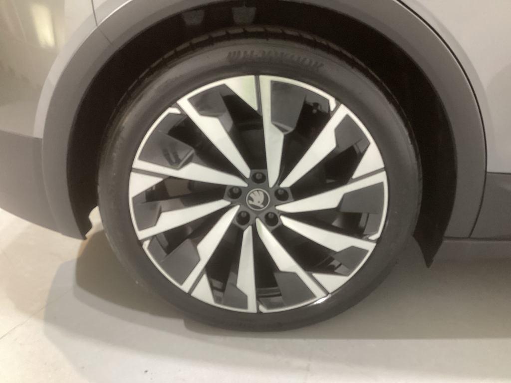 Skoda Elroq Sportline 85 82 kWh 210 kW (286 CV) - 7