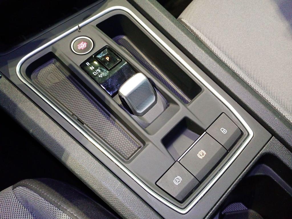 SEAT León 1.5 eTSI Style 25 Aniversario DSG 85 kW (116 CV) - 19