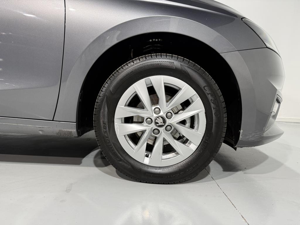 Skoda Fabia 1.0 TSI Selection DSG 85 kW (115 CV) - 7