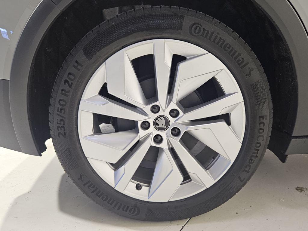 Skoda Elroq 60 63 kWh 150 kW (204 CV) - 7