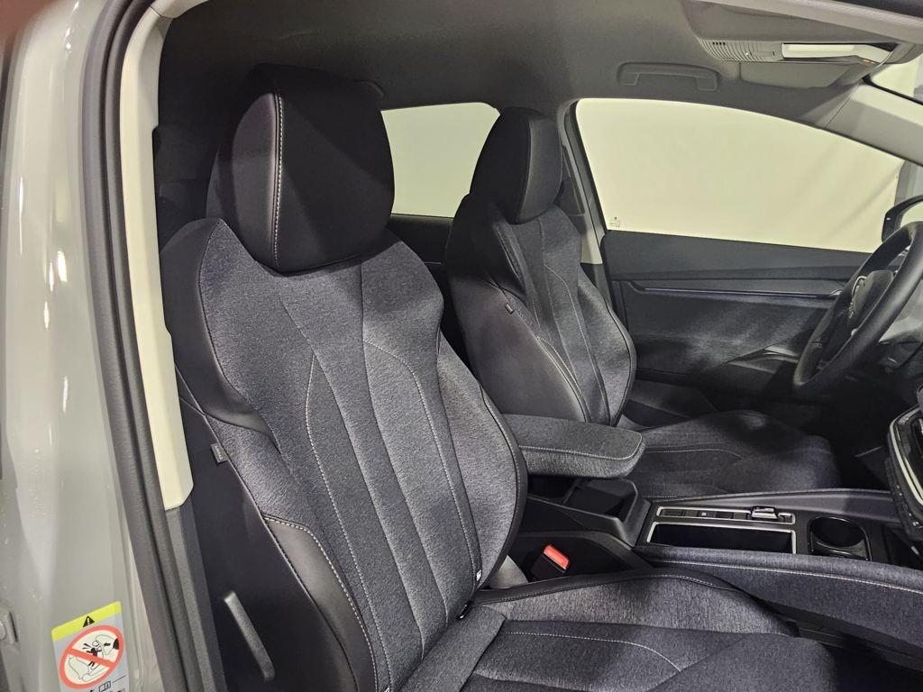 Skoda Elroq 60 63 kWh 150 kW (204 CV) - 8