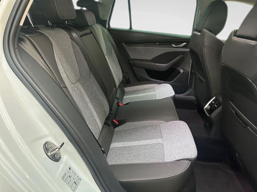 Skoda Octavia Combi 2.0 TDI Design DSG 110 kW (150 CV) - 5