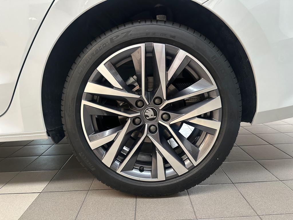 Skoda Octavia Combi 2.0 TDI Design DSG 110 kW (150 CV) - 7