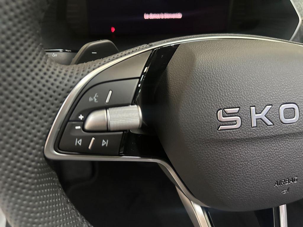 Skoda Octavia Combi 2.0 TDI Design DSG 110 kW (150 CV) - 8