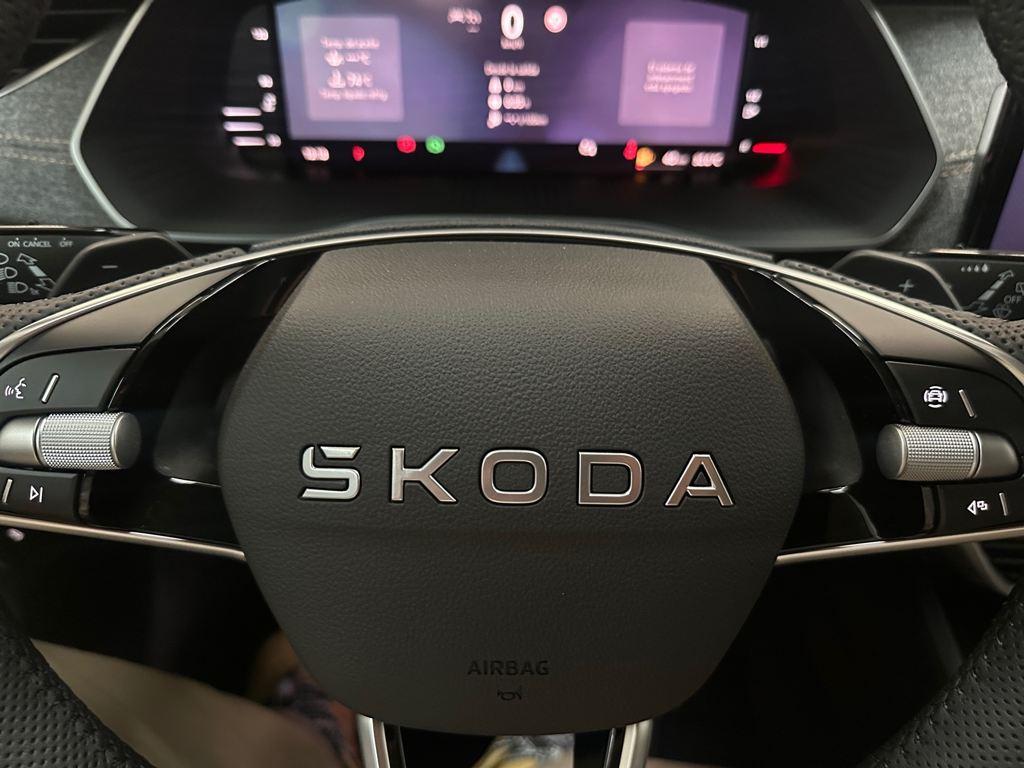 Skoda Octavia Combi 2.0 TDI Design DSG 110 kW (150 CV) - 13