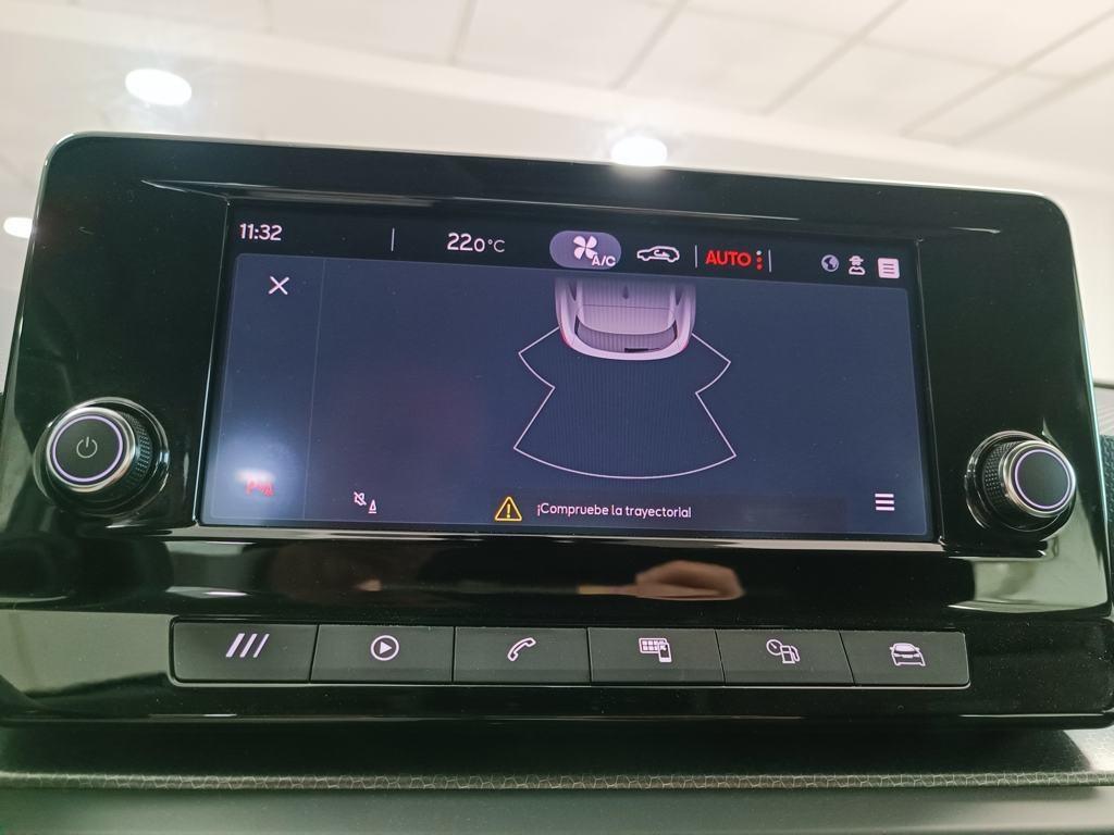 SEAT León 2.0 TDI S&S Reference Go 85 kW (115 CV) - 13