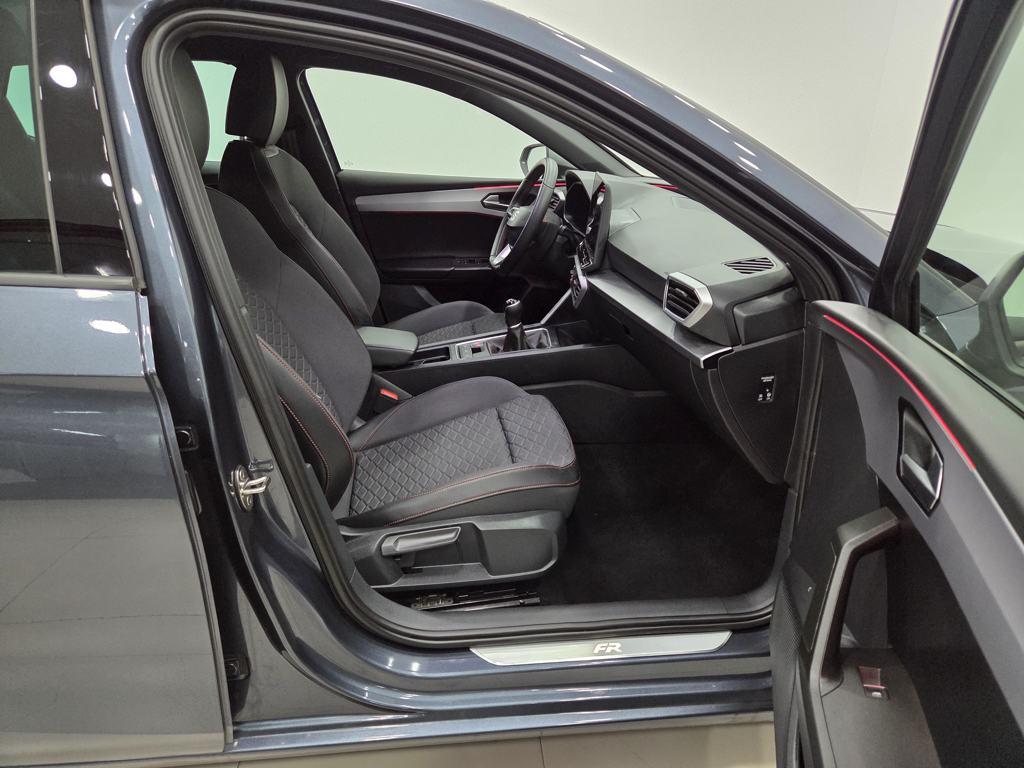 SEAT León 1.5 TSI S&S FR 25 Aniversario 85 kW (116 CV) - 4