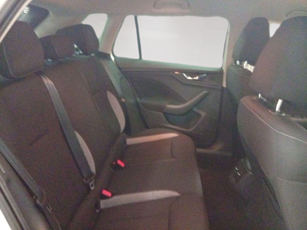 Skoda Kamiq 1.0 TSI Selection 85 kW (115 CV) - 5