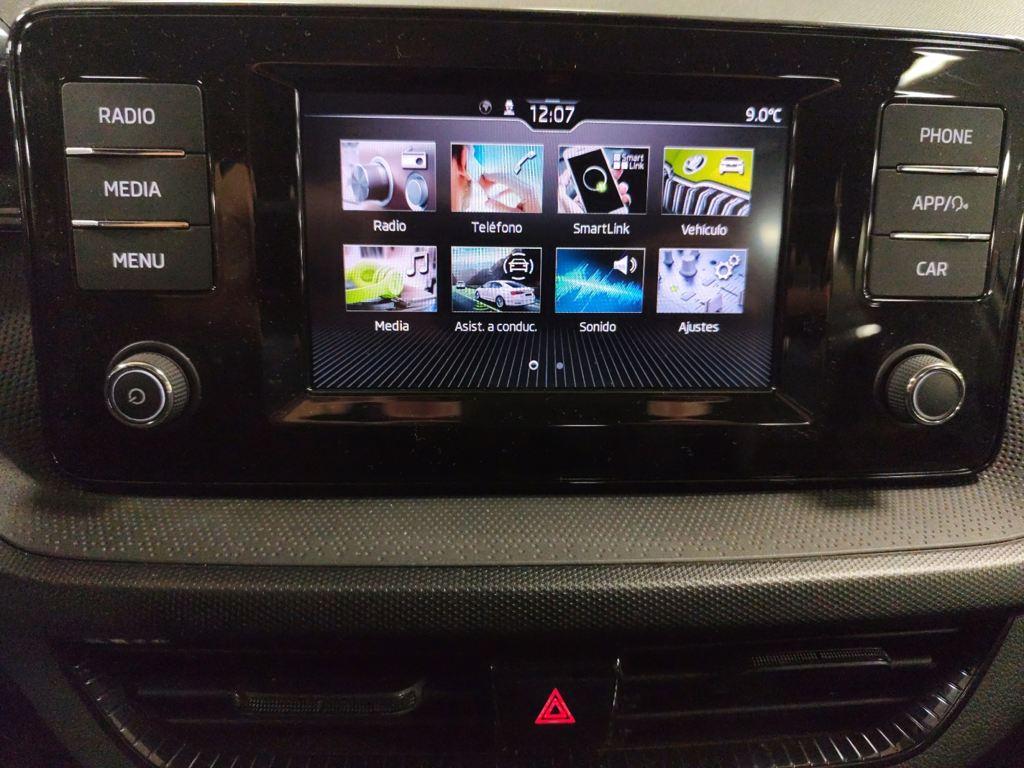 Skoda Fabia 1.0 TSI Active 70 kW (95 CV) - 18