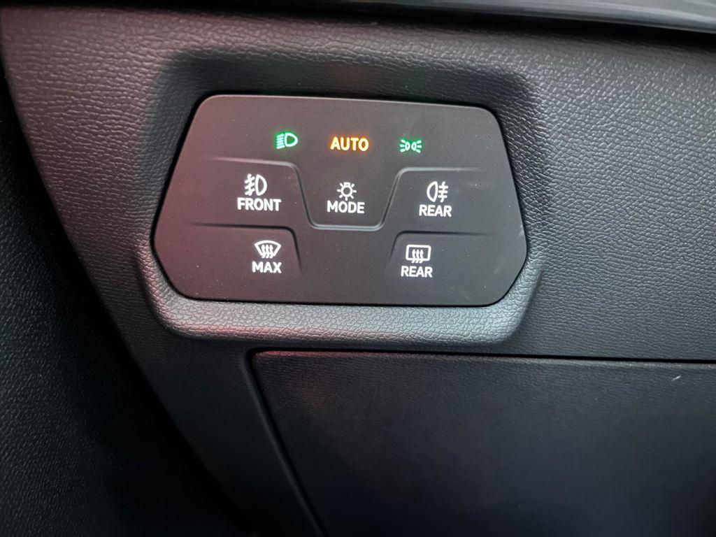 CUPRA León 2.0 TSI DSG 221 kW (300 CV) - 8