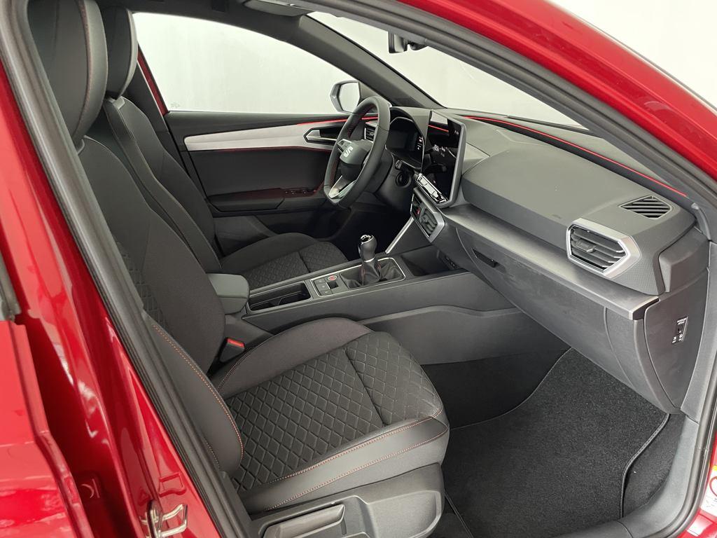 SEAT León 1.5 TSI S&S FR 25 Aniversario 85 kW (116 CV) - 4