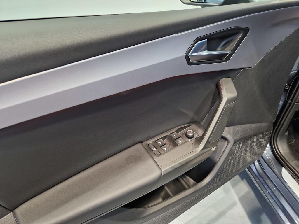 SEAT León ST 1.5 TSI S&S FR Special Edition 110 kW (150 CV) - 9