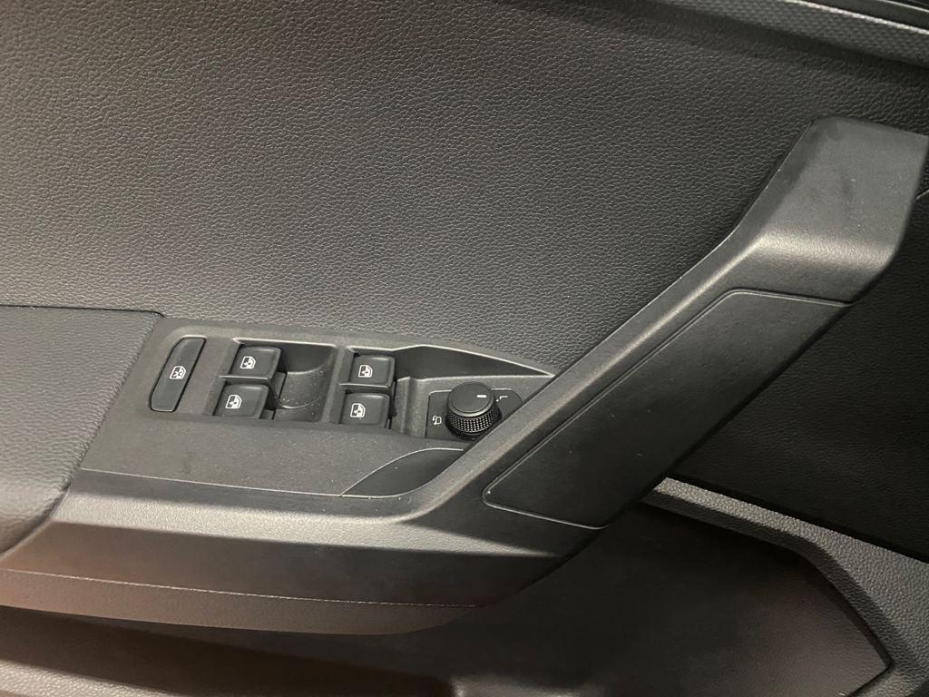 SEAT Ibiza 1.0 TSI S&S Style XM 85 kW (115 CV) - 9