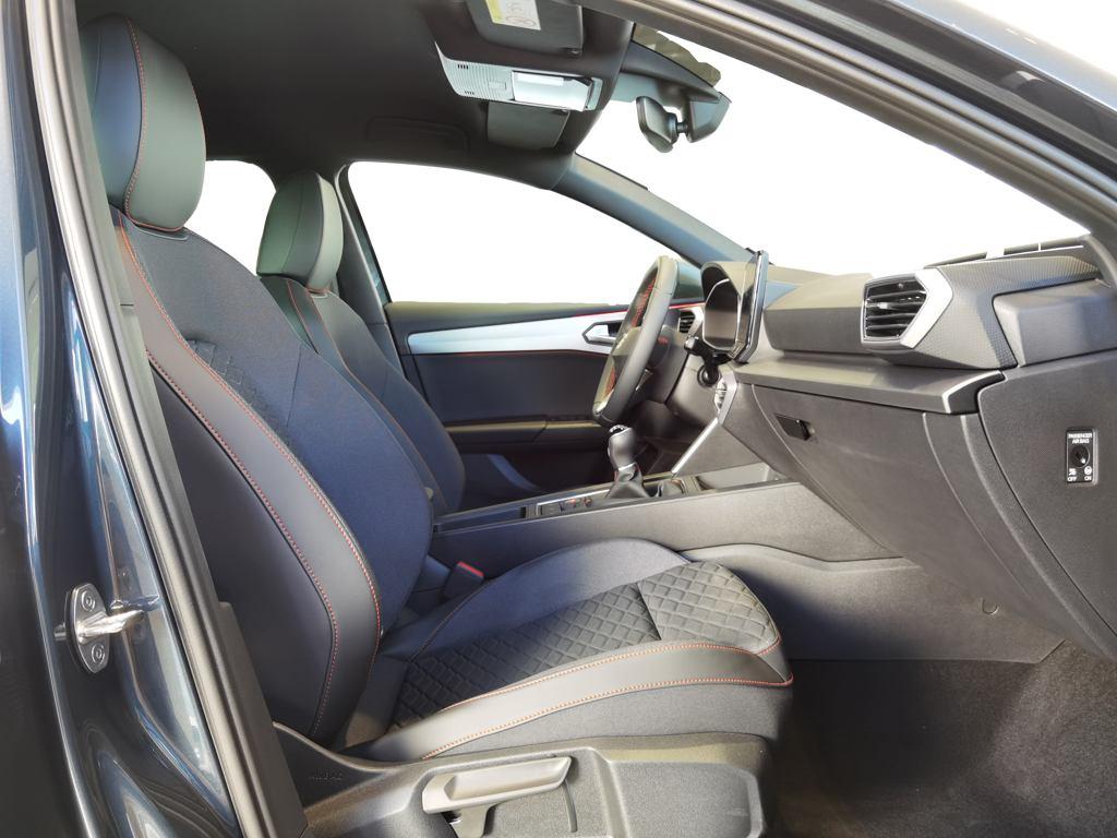 SEAT León 1.5 TSI S&S FR 25 Aniversario 85 kW (116 CV) - 4