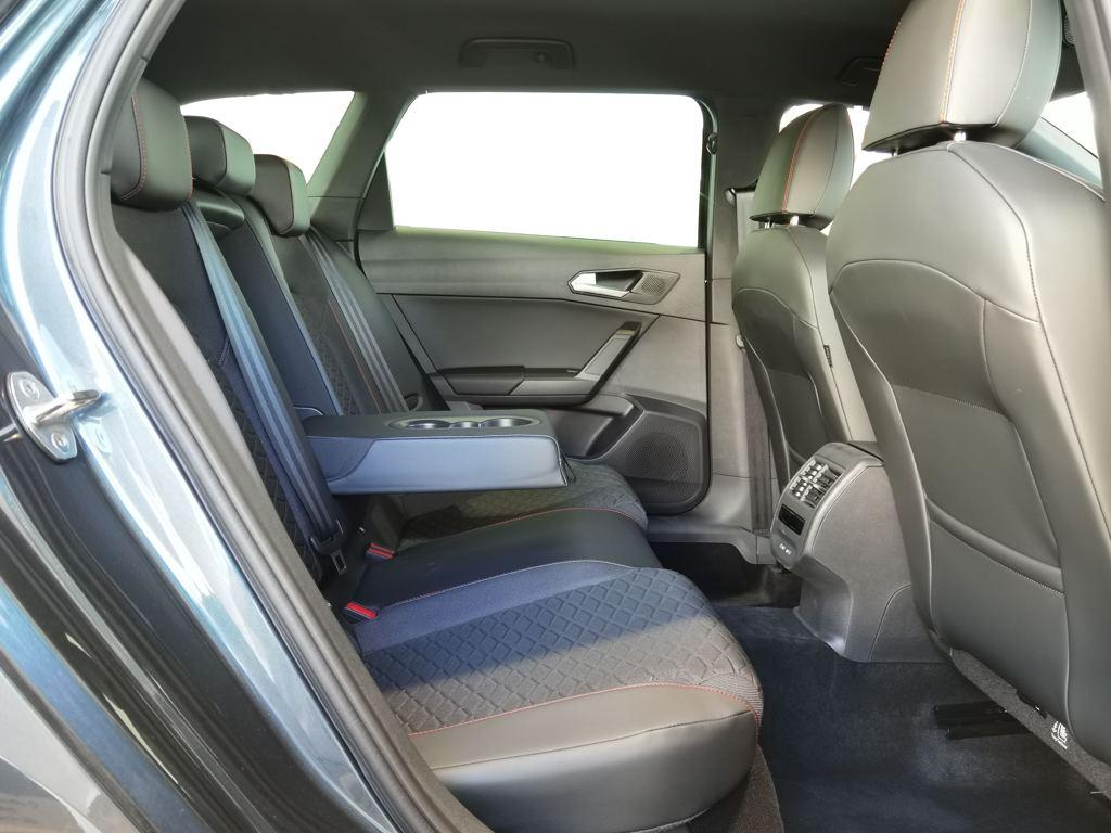 SEAT León 1.5 TSI S&S FR 25 Aniversario 85 kW (116 CV) - 5