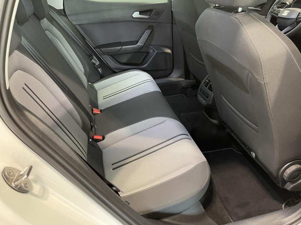 SEAT León 1.5 TSI S&S Style 25 Aniversario 85 kW (116 CV) - 5