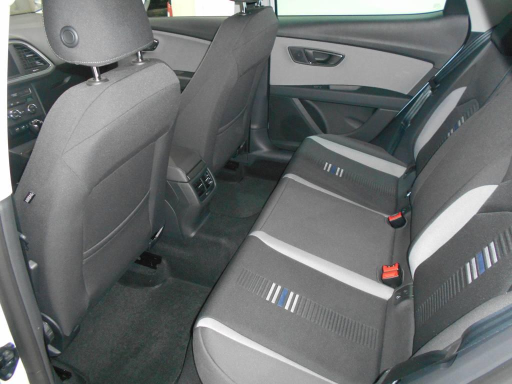 SEAT León 1.0 EcoTSI S&S Style Visio Edition 85 kW (115 CV) - 10