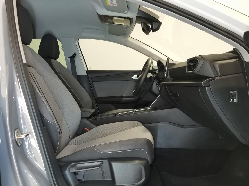 SEAT León 1.5 eTSI Style 25 Aniversario DSG 85 kW (116 CV) - 4