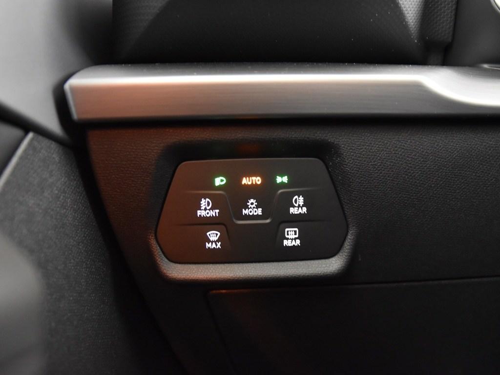 SEAT León 1.5 eTSI S&S FR Special Edition Vision DSG 110 kW (150 CV) - 15