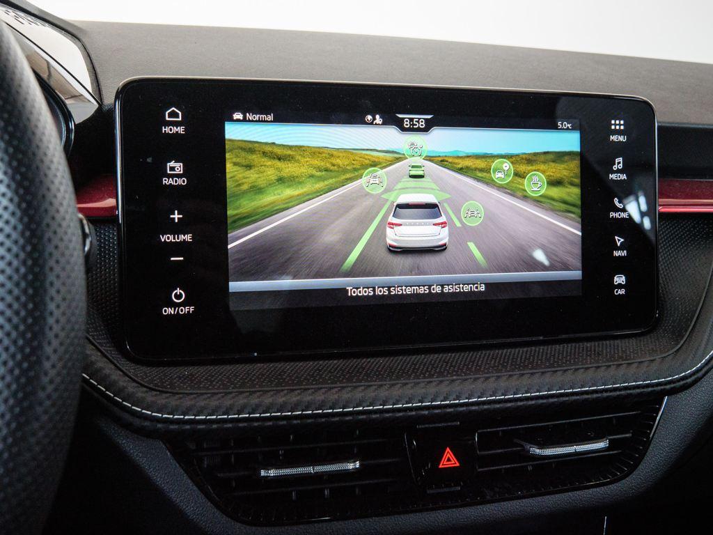 Skoda Fabia 1.5 TSI Monte Carlo DSG 110 kW (150 CV) - 10