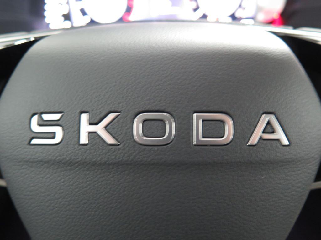 Skoda Octavia Combi 2.0 TDI Plus DSG 110 kW (150 CV) - 9