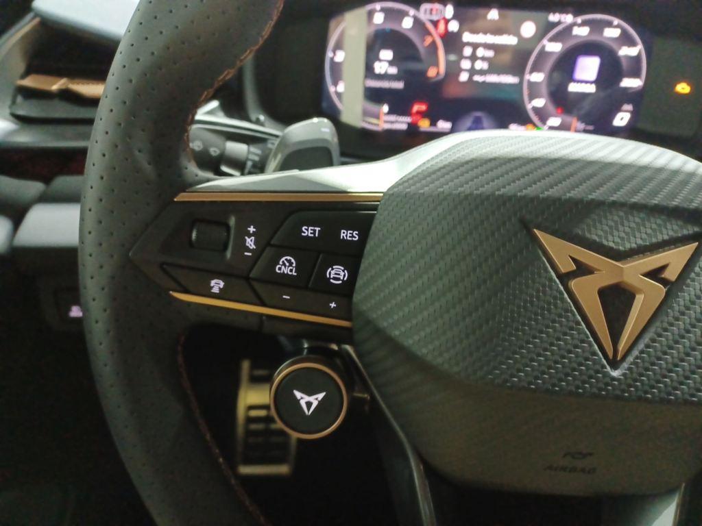 CUPRA Terramar 1.5 TSI e-Hybrid DSG 150 kW (204 CV) - 8