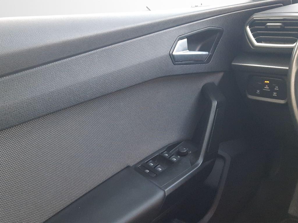 SEAT León 1.0 TSI S&S Style XL Vision 81 kW (110 CV) - 9