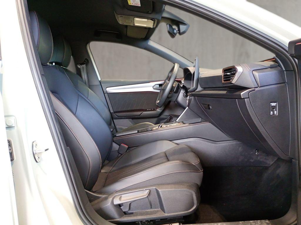 CUPRA Leon Sportstourer 1.5 eTSI DSG 110 kW (150 CV) - 4