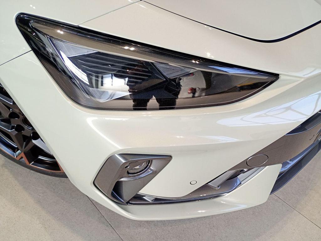 CUPRA Leon Sportstourer 1.5 eTSI DSG 110 kW (150 CV) - 12