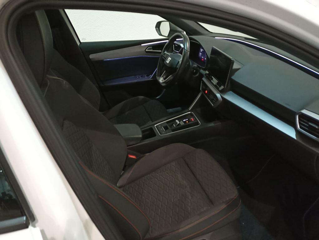 SEAT León 1.0 TSI S&S Style 25 Aniversario 81 kW (110 CV) - 4