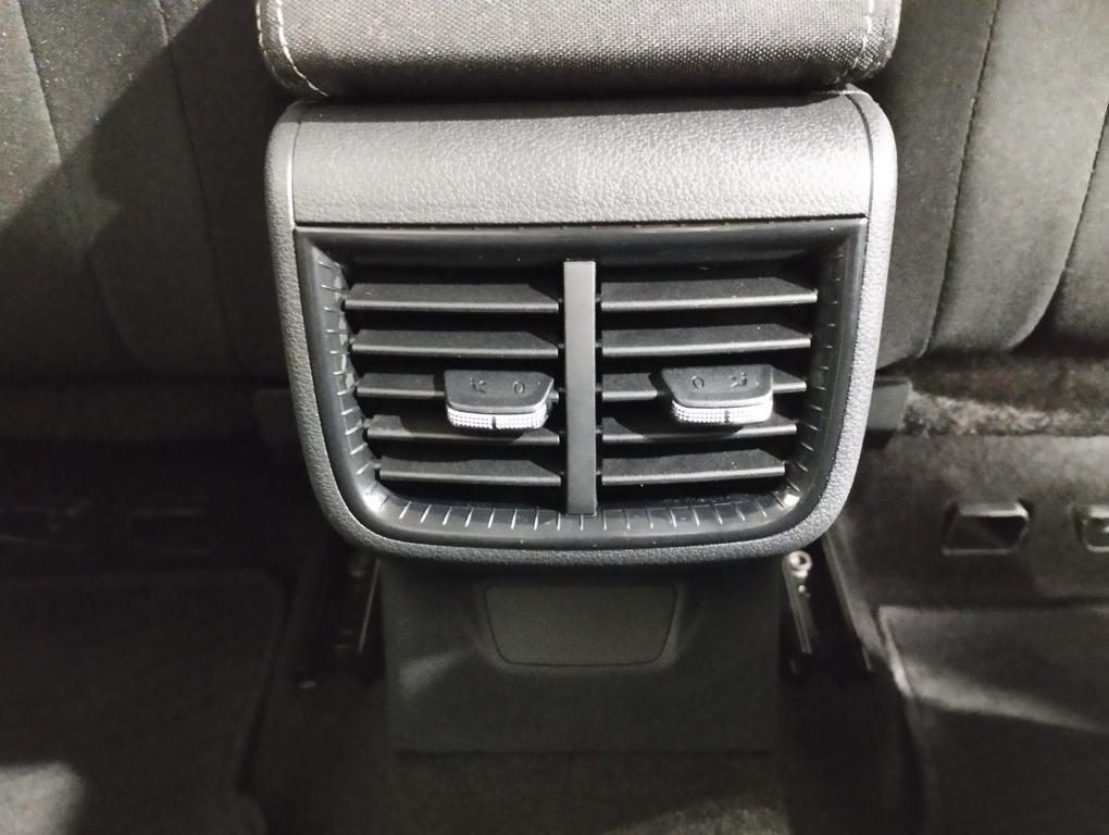 Skoda Fabia 1.0 TSI Selection 70 kW (95 CV) - 10