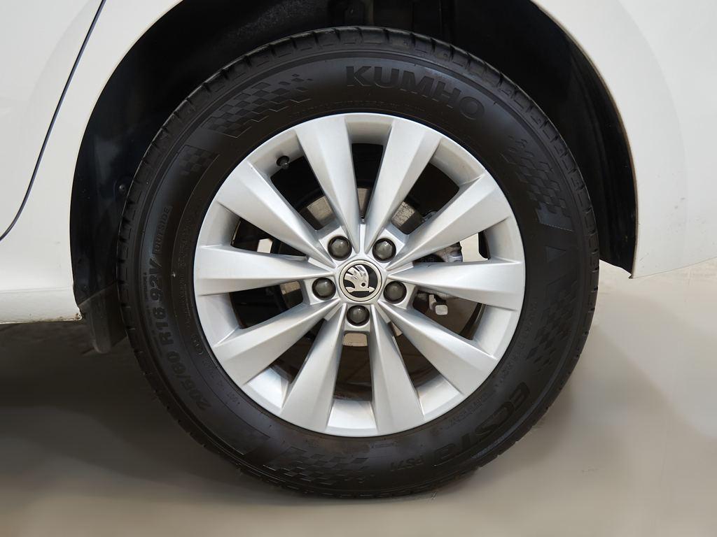 Skoda Kamiq 1.0 TSI Ambition 70 kW (95 CV) - 7