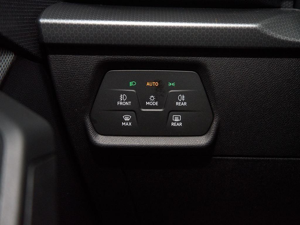 SEAT León 1.5 eTSI Style 25 Aniversario DSG 85 kW (116 CV) - 9