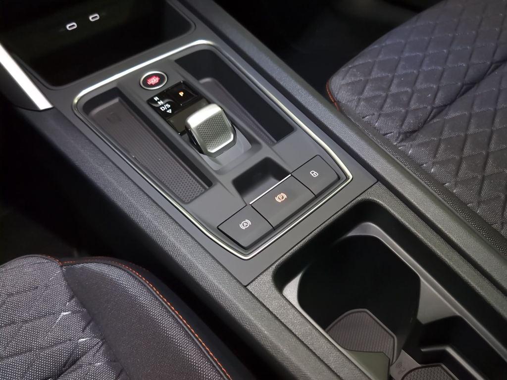 SEAT León 1.5 TSI e-Hybrid FR XM DSG 150 kW (204 CV) - 9