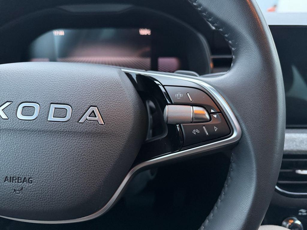 Skoda Scala 1.0 TSI Selection DSG 85 kW (115 CV) - 9