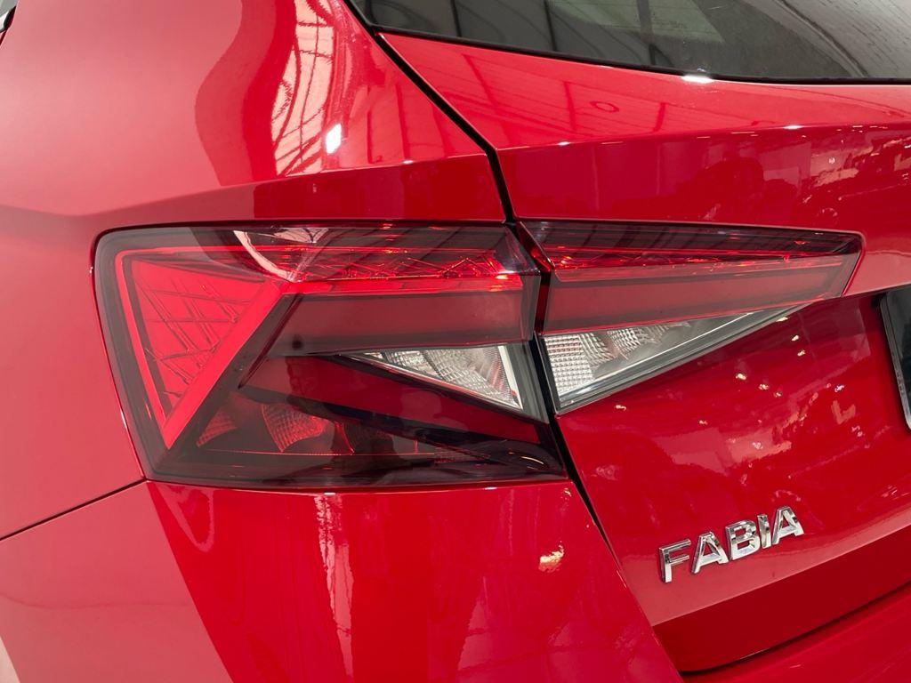 Skoda Fabia 1.0 TSI Selection 70 kW (95 CV) - 18