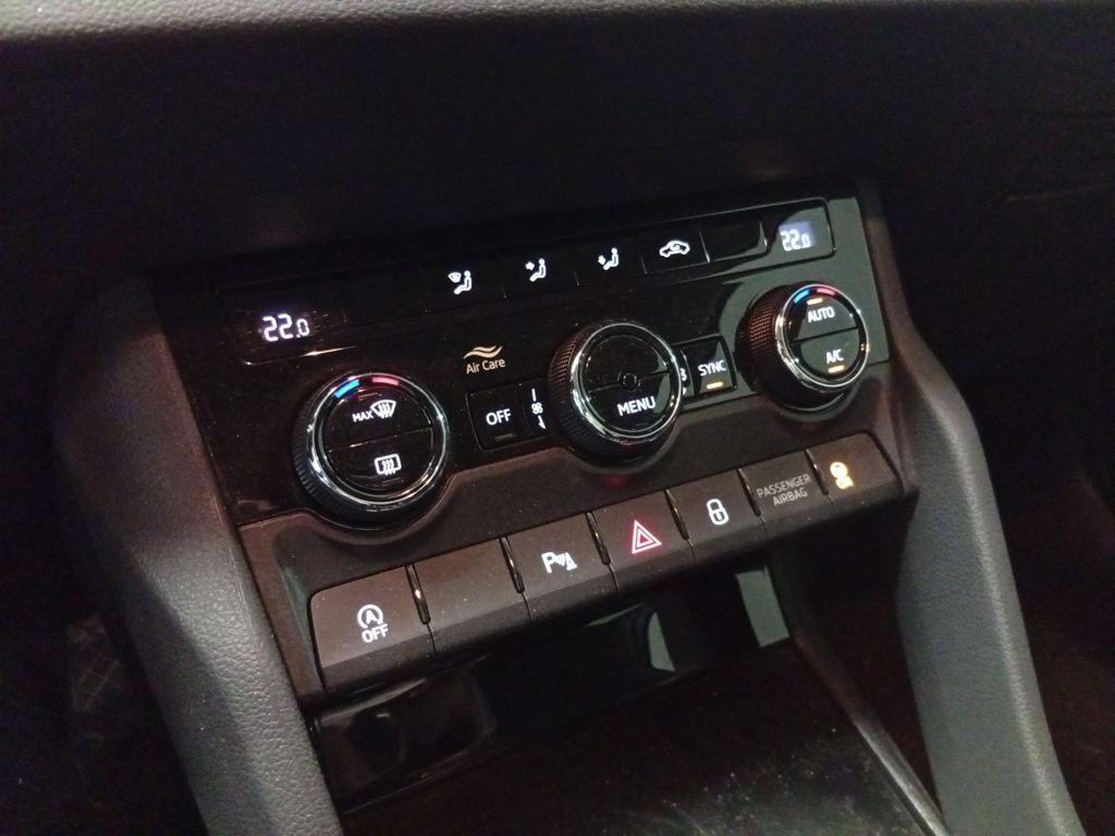 Skoda Karoq 2.0 TDI Selection 85 kW (115 CV) - 12