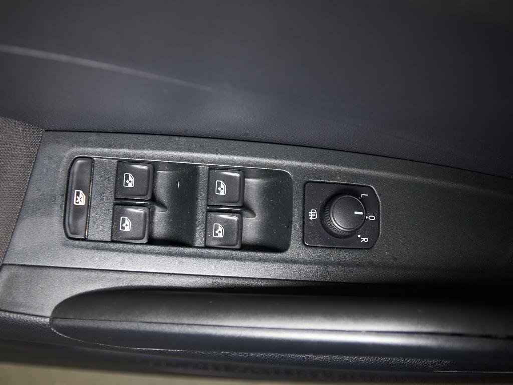 Skoda Fabia 1.0 TSI Selection 70 kW (95 CV) - 11