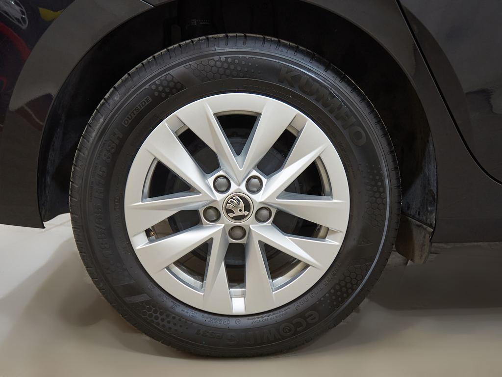 Skoda Fabia 1.0 TSI Selection 70 kW (95 CV) - 7